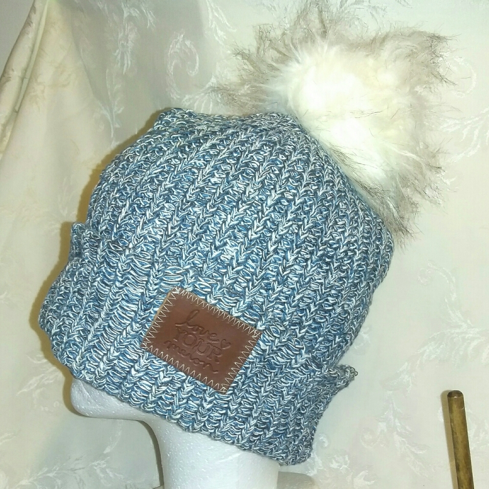 Woman's Knit Winter Cap Angora Pom Hat Beanie